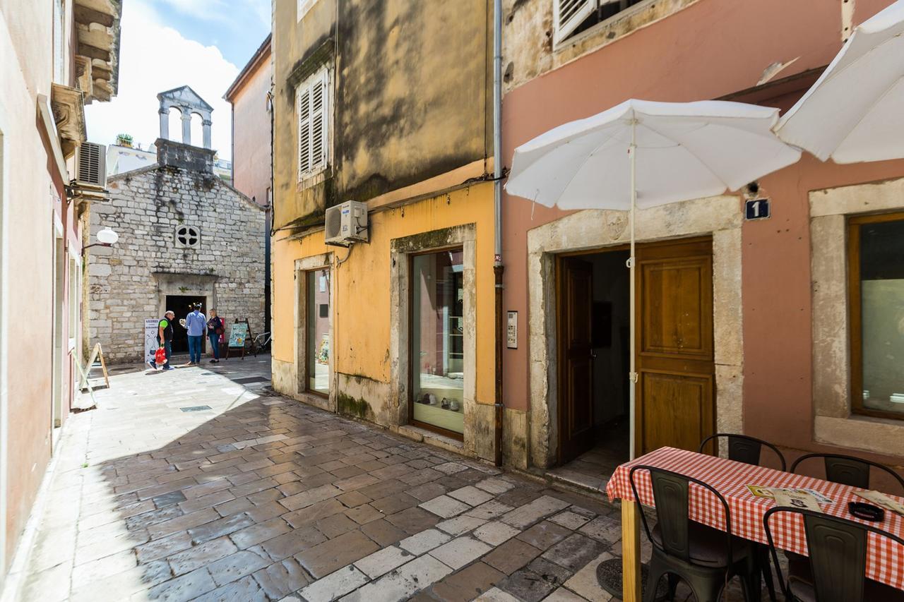 Drago 2br Apt. In Old Town Apartment *