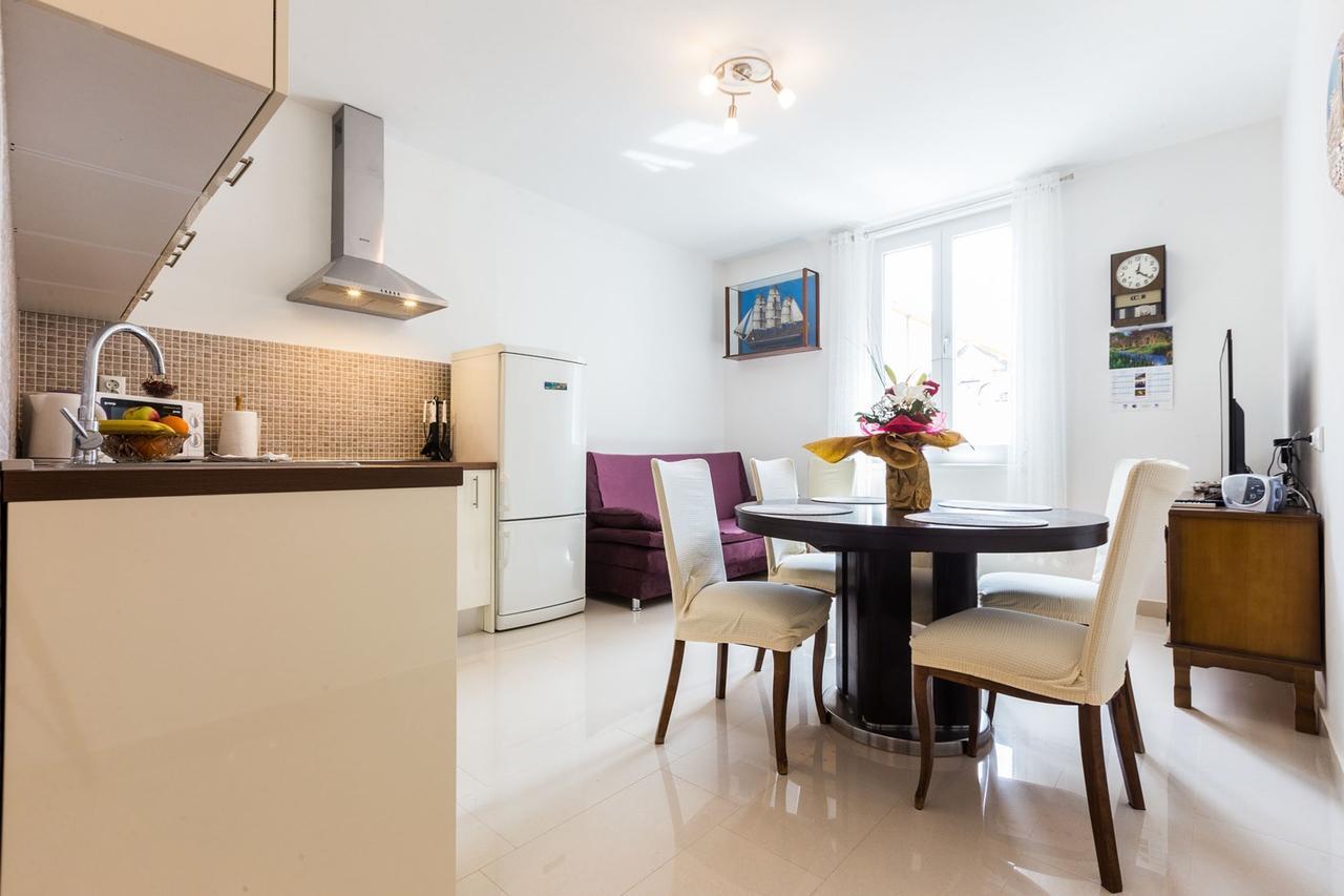 Drago 2br Apt. In Old Town Apartment Zadar